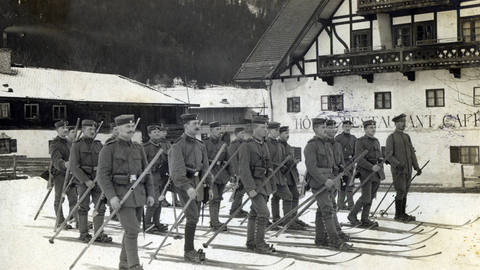 When the Bavarians learnt to ski, Bild 10